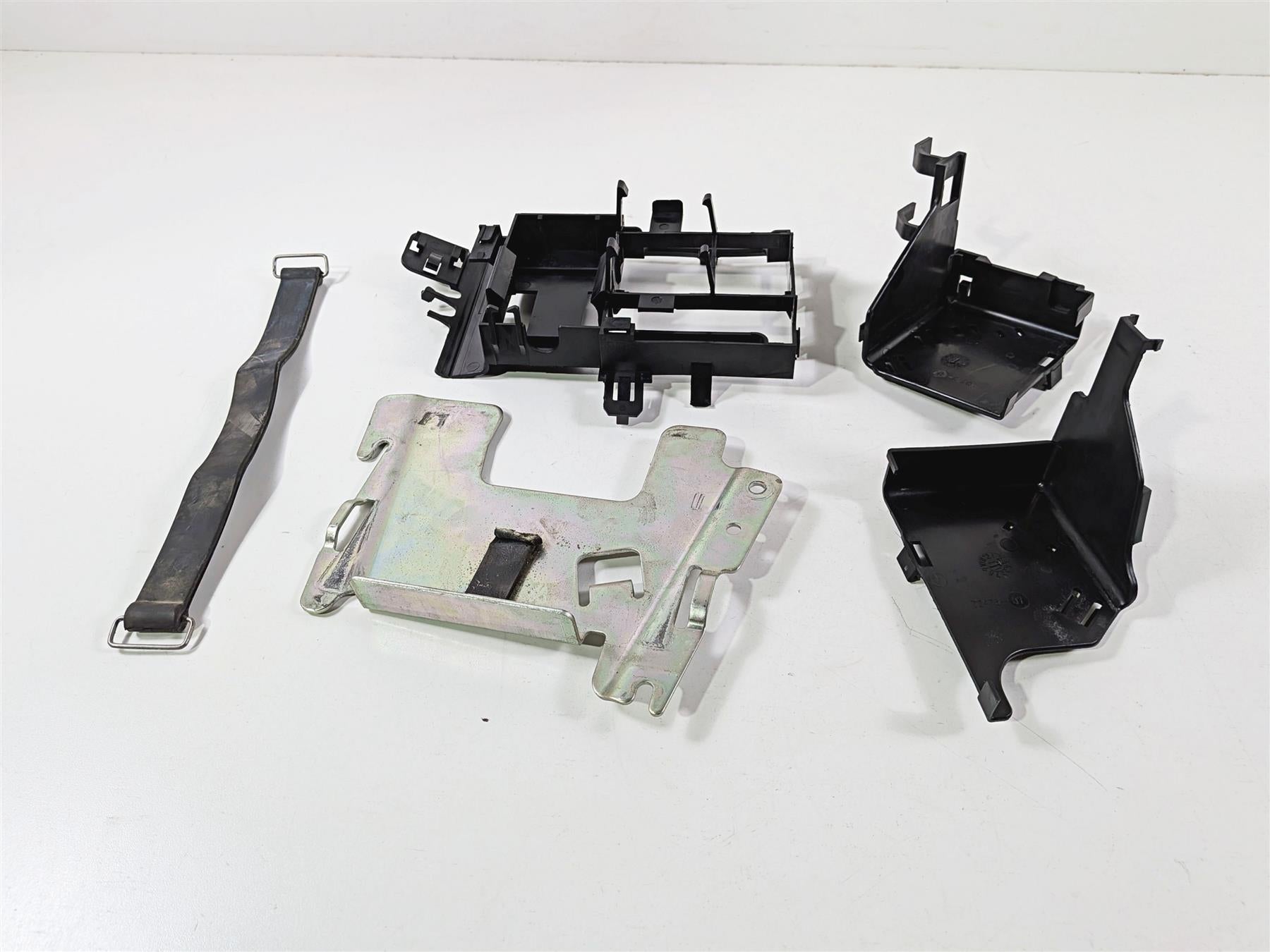 2011 Harley VRSCDX Night Rod Electric Plastic Battery Holder Set - Read 70394-07 {{ shop.shopifyCountryName }} - Mototech271