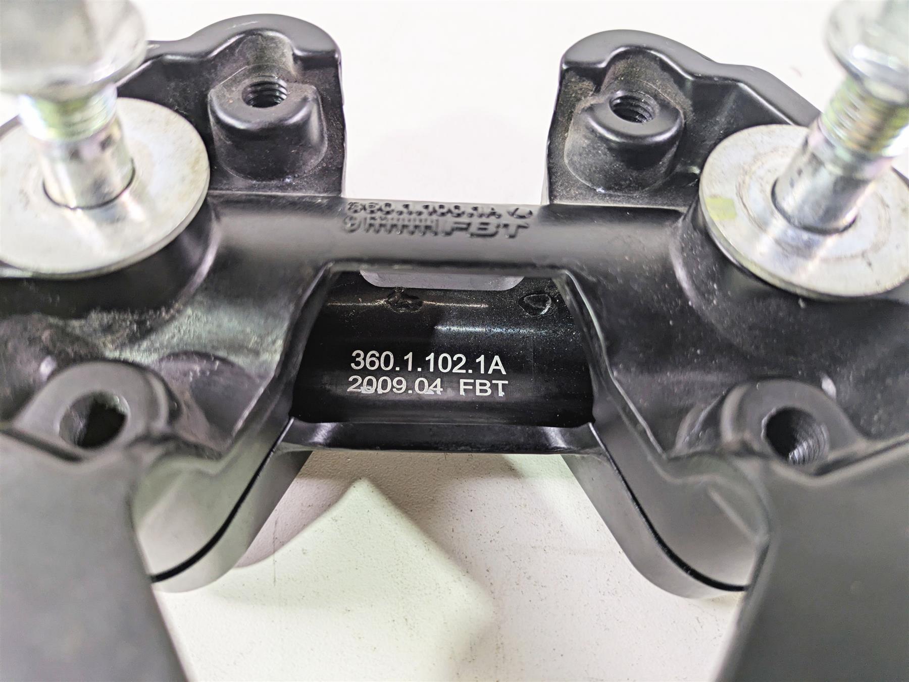 2010 Ducati Streetfighter 1098 S Handlebar Riser Holder Set 36011001A {{ shop.shopifyCountryName }} - Mototech271