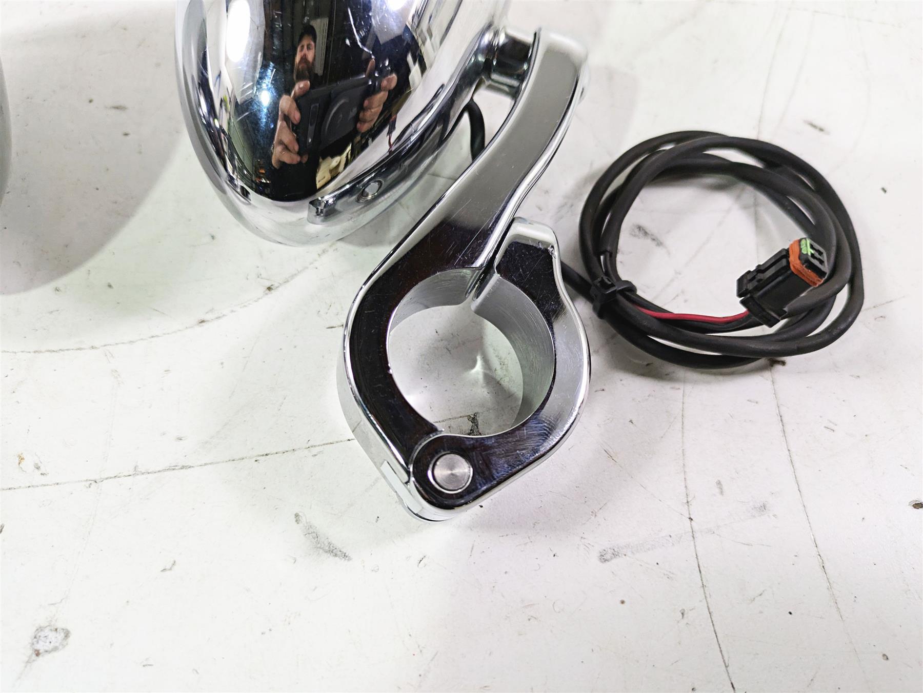 2015 Harley Touring FLHTKL E -Glide Low Led Daymaker Driving Lights 68000386 {{ shop.shopifyCountryName }} - Mototech271