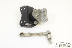 2008 Harley VRSCDXA NIGHT ROD SPECIAL Engine Motor Mount Bracket SET 16307-05 | Mototech271