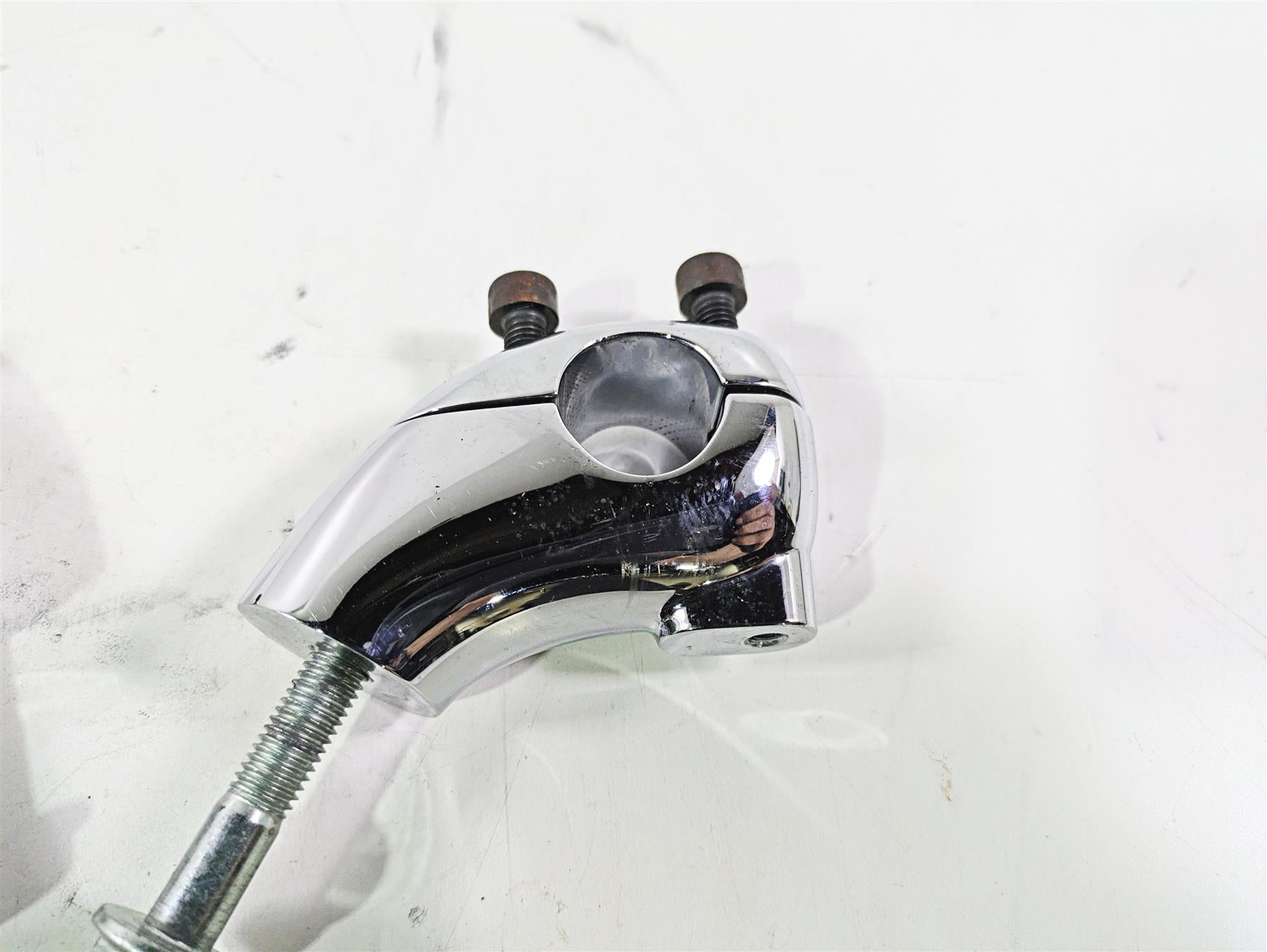 2006 Harley VRSCR Street V-Rod Handlebar Riser Mount Set 55945-06 55995-06 {{ shop.shopifyCountryName }} - Mototech271