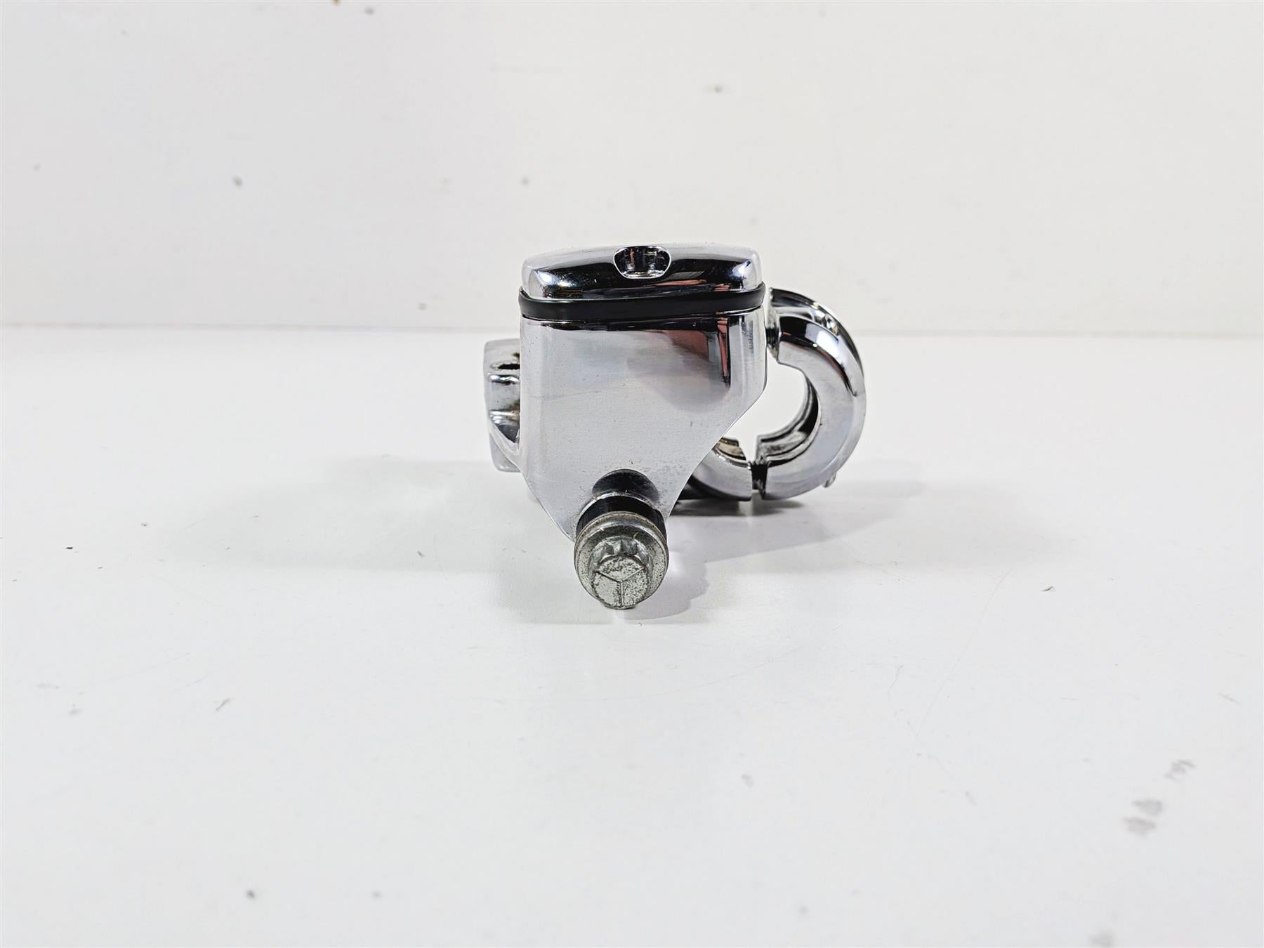 1996 Harley FLSTC Softail Heritage Front Master Cylinder 9/16 READ 45019-96F {{ shop.shopifyCountryName }} - Mototech271