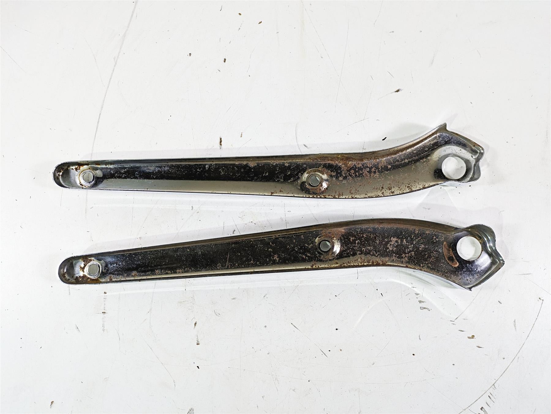 2012 Harley FLD Dyna Switchback Rear Fender Struts Covers 60877-12 60878-12 {{ shop.shopifyCountryName }} - Mototech271