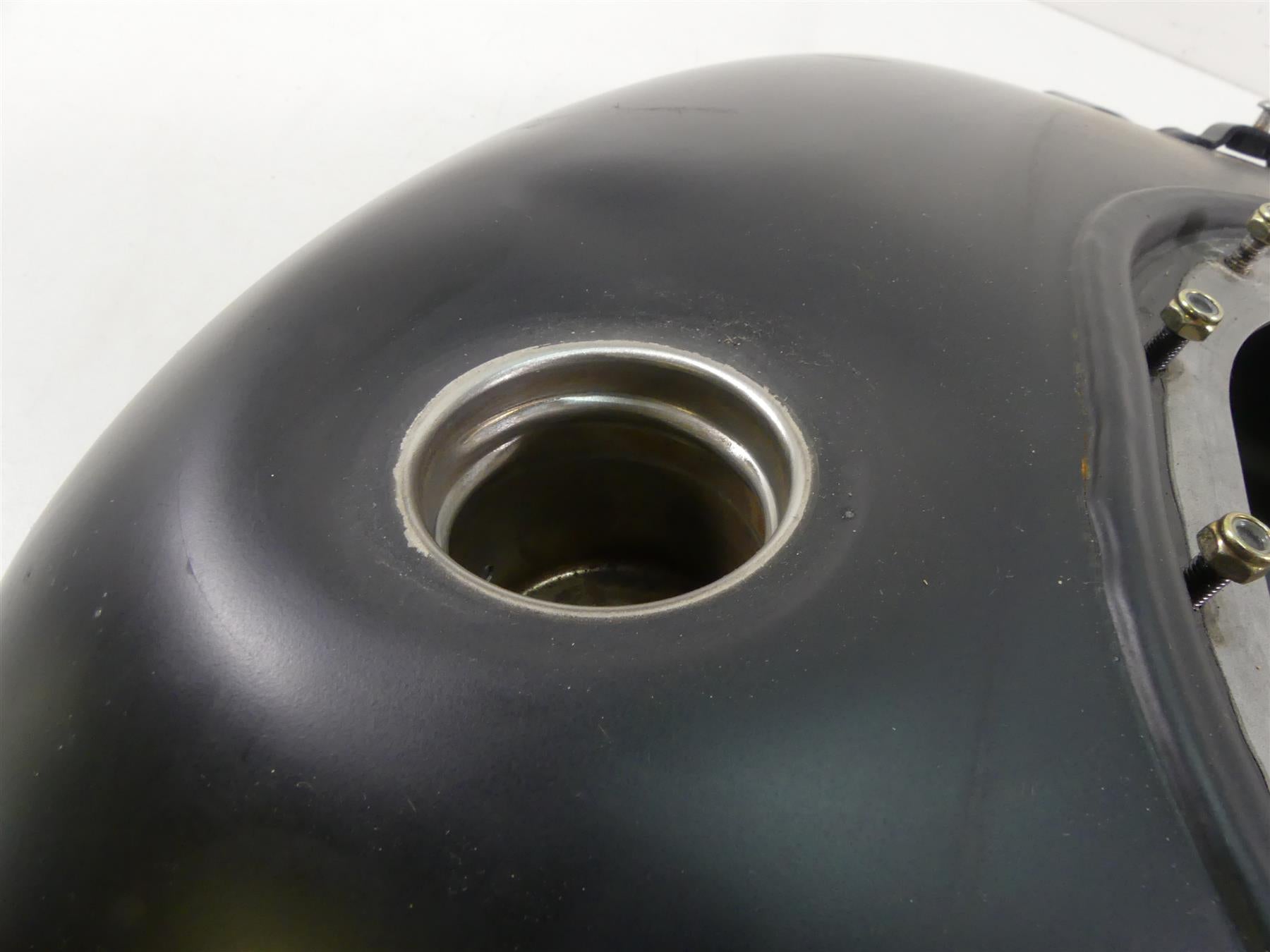 2016 Indian Chieftain Dark Horse Fuel Gas Petrol Tank Reservoir - Read 1021997 {{ shop.shopifyCountryName }} - Mototech271