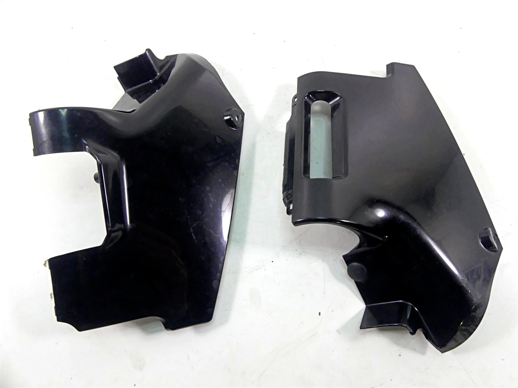 2008 Suzuki M109R VZR1800 Frame Neck Cover Fairing Set 47350-48G00 47361-48G00 {{ shop.shopifyCountryName }} - Mototech271