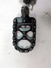 Load image into Gallery viewer, 2015 Harley FXDL Dyna Low Rider Aftermarket Grip Stunt Footpeg Foot Peg Set
