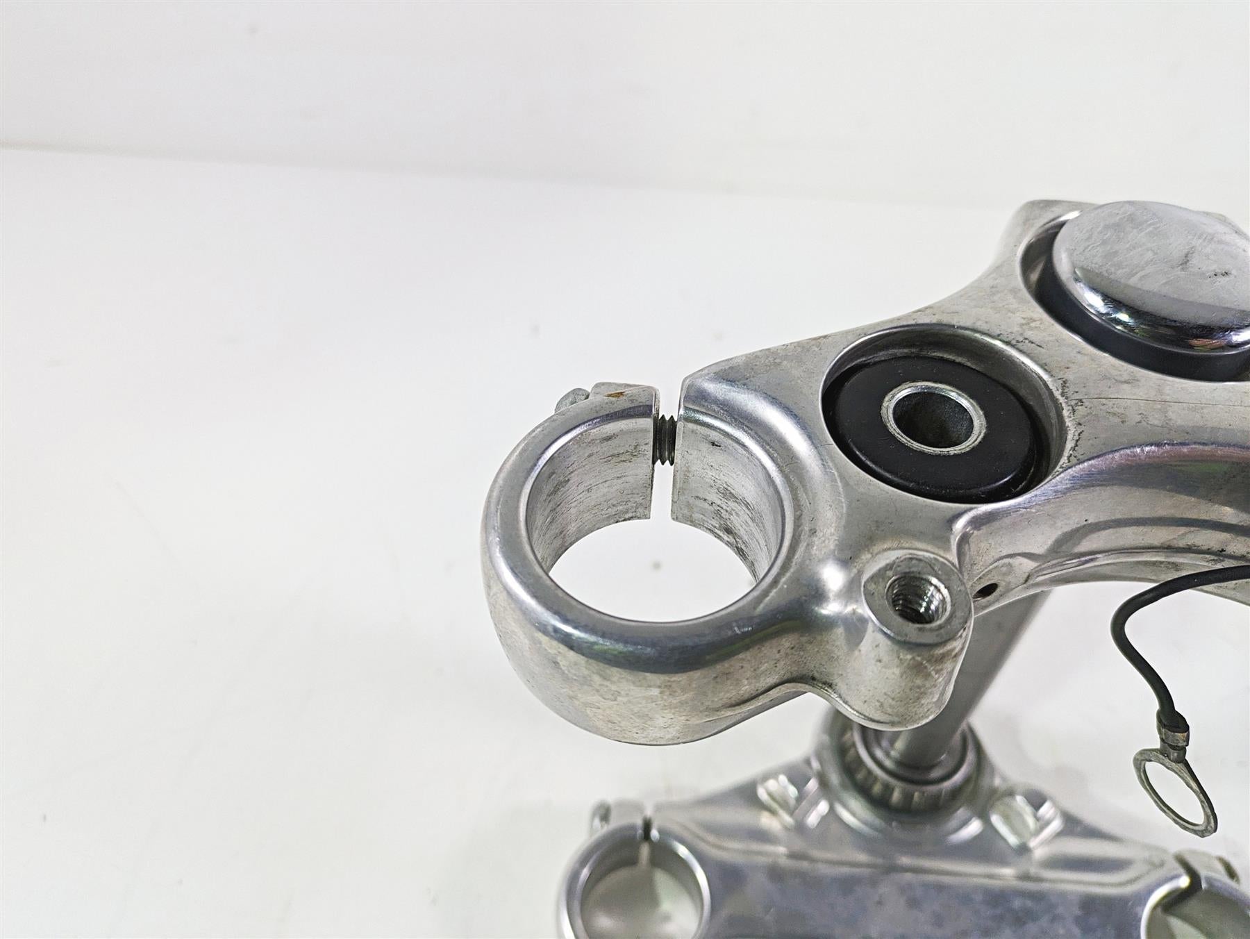 2003 Harley Dyna FXDL Low Rider 100TH Upper Lower Triple Tree Set 47668-90B {{ shop.shopifyCountryName }} - Mototech271