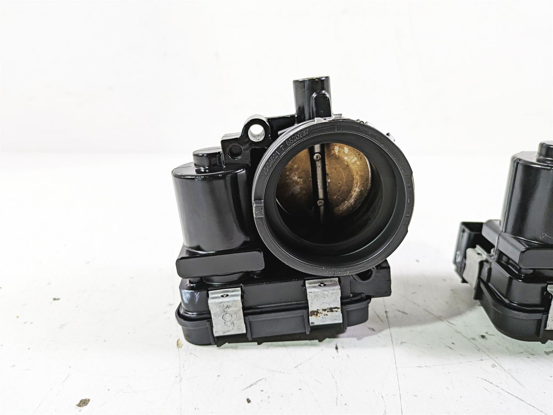 2014 BMW R1200 RT RTW K52 Throttle Body Bodies Set 13548564959 {{ shop.shopifyCountryName }} - Mototech271