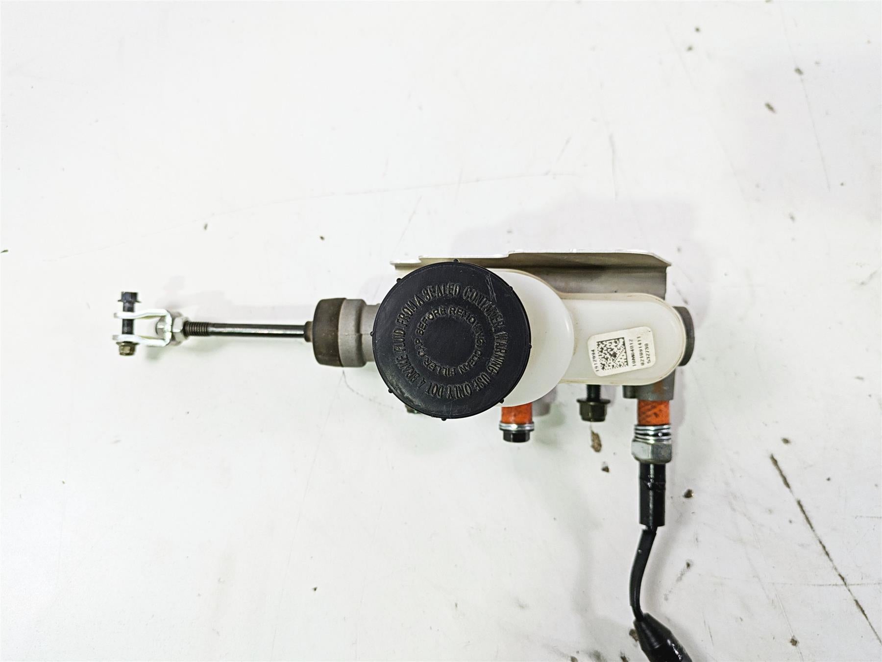 2022 Polaris RZR XP 4 1000 Premium Hayes Main Brake Master Cylinder 1911982 {{ shop.shopifyCountryName }} - Mototech271