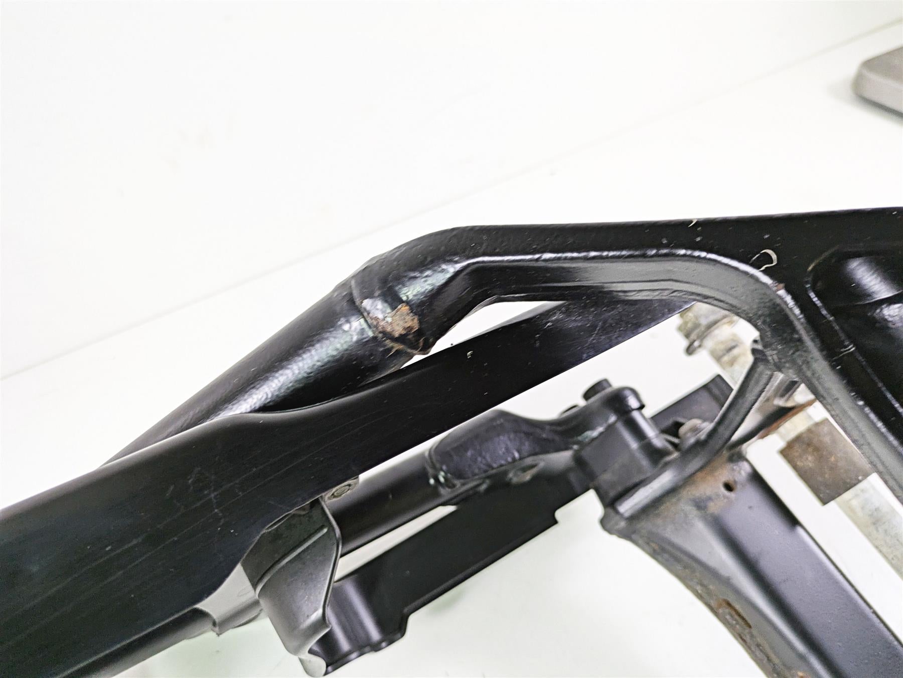2018 Harley Softail FXFBS Fat Bob Rear Swing Arm Swingarm - Read 47400099BYM {{ shop.shopifyCountryName }} - Mototech271