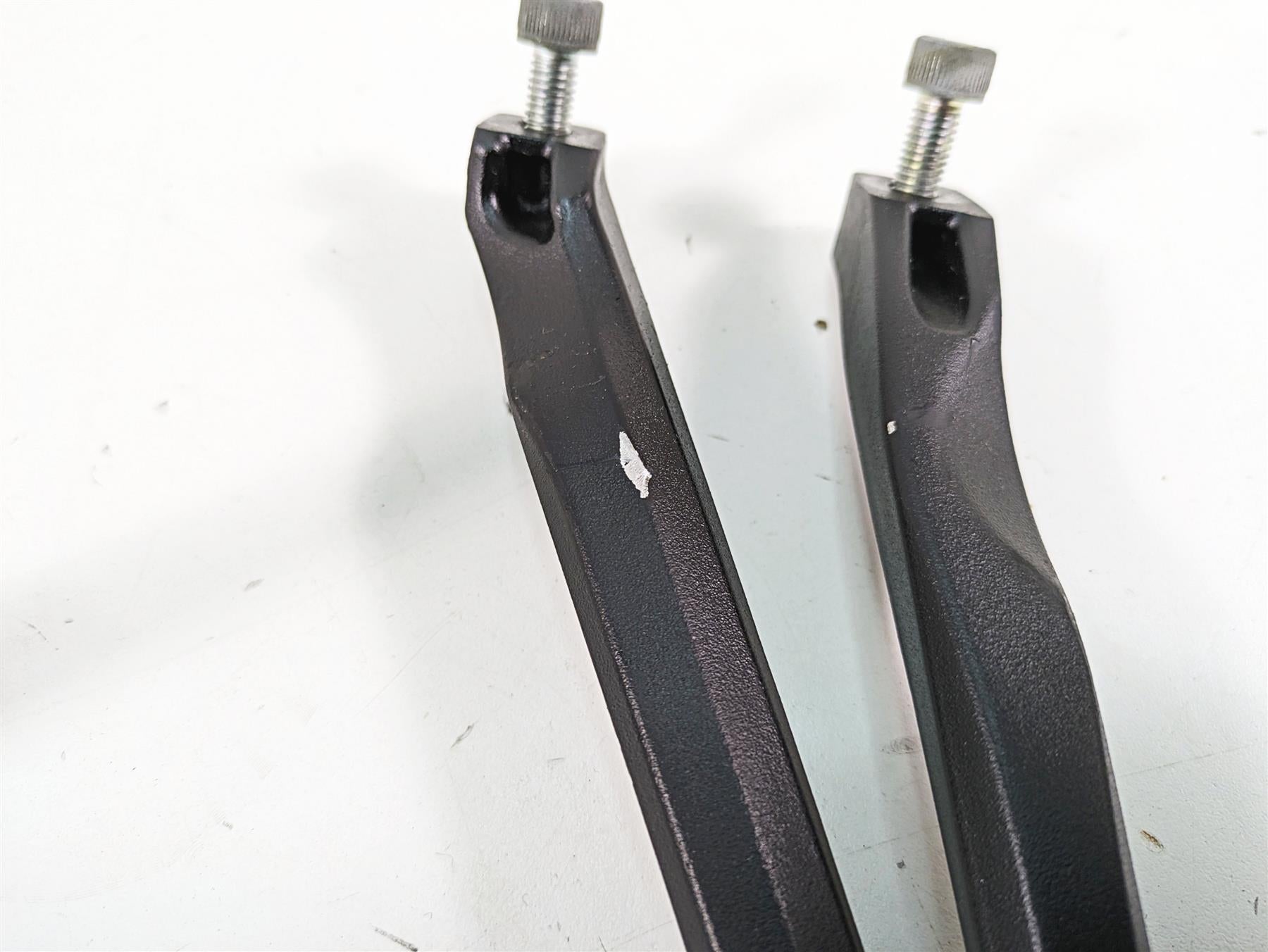 2007 Yamaha R1 YZFR1 Passenger Footpeg Rest Set -Rash 5VY-2741L-00 5VY-2742L-00 {{ shop.shopifyCountryName }} - Mototech271