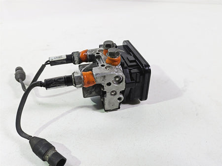 2017 Indian Chieftain Limited Abs Brake Pump Control Unit Module 2204981 {{ shop.shopifyCountryName }} - Mototech271
