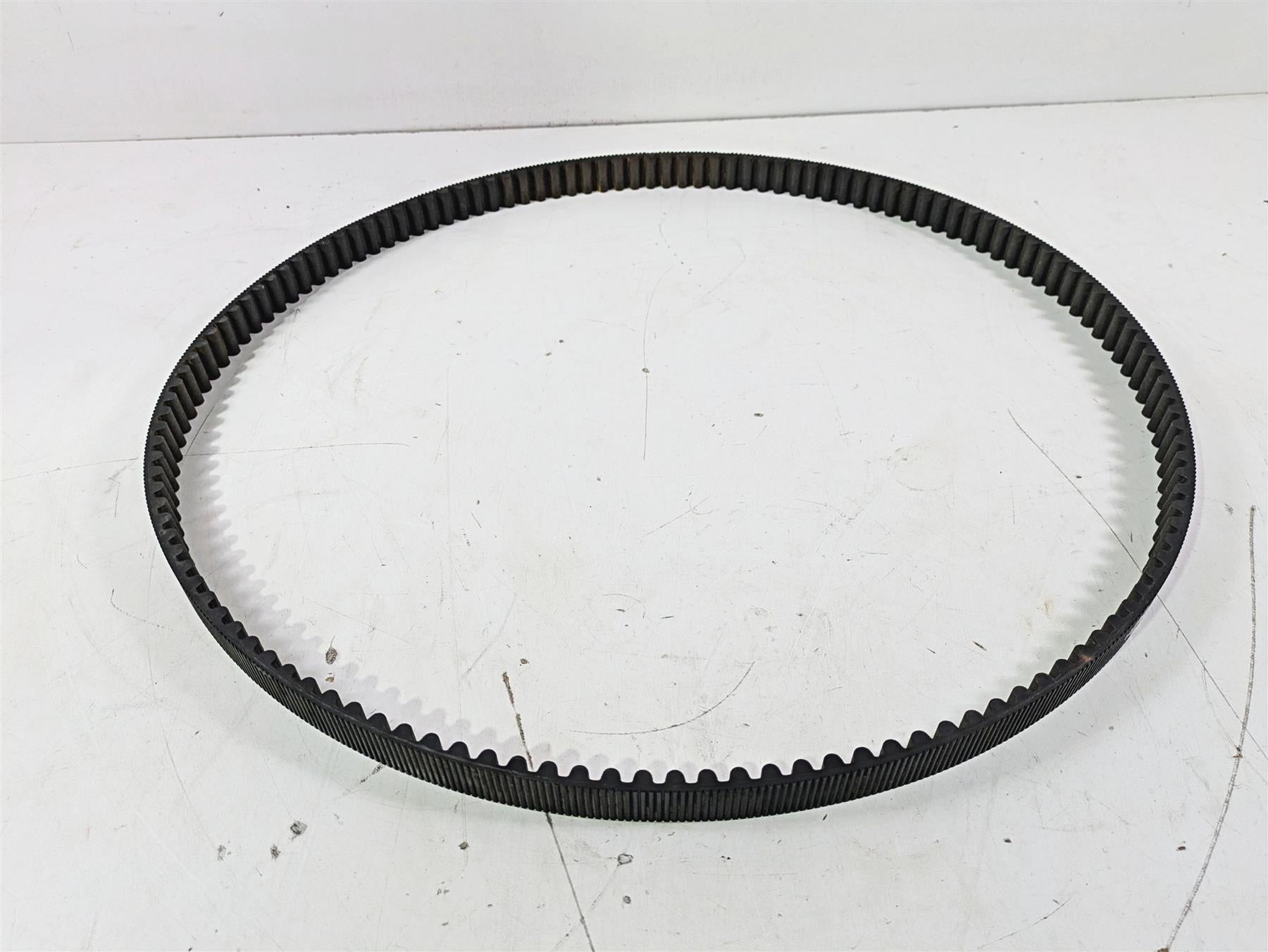 2004 Harley Softail FLSTF Fat Boy Rear Drive Belt 135T 1 1/8" 40307-00B {{ shop.shopifyCountryName }} - Mototech271