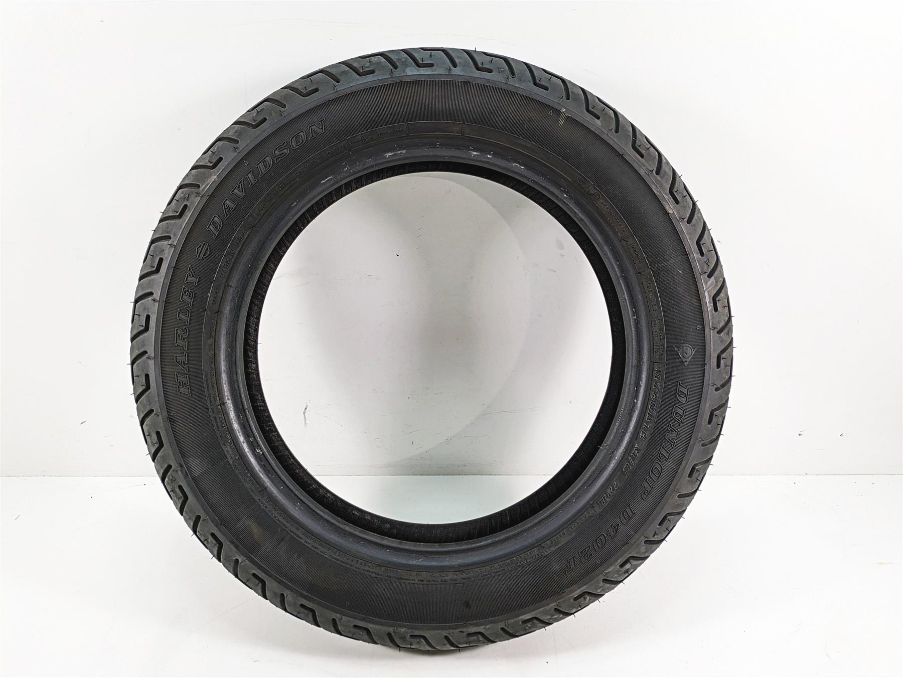 Used Front Harley Tire Dunlop D402 F MT90B16 90R16 DOT1821 45006403 {{ shop.shopifyCountryName }} - Mototech271
