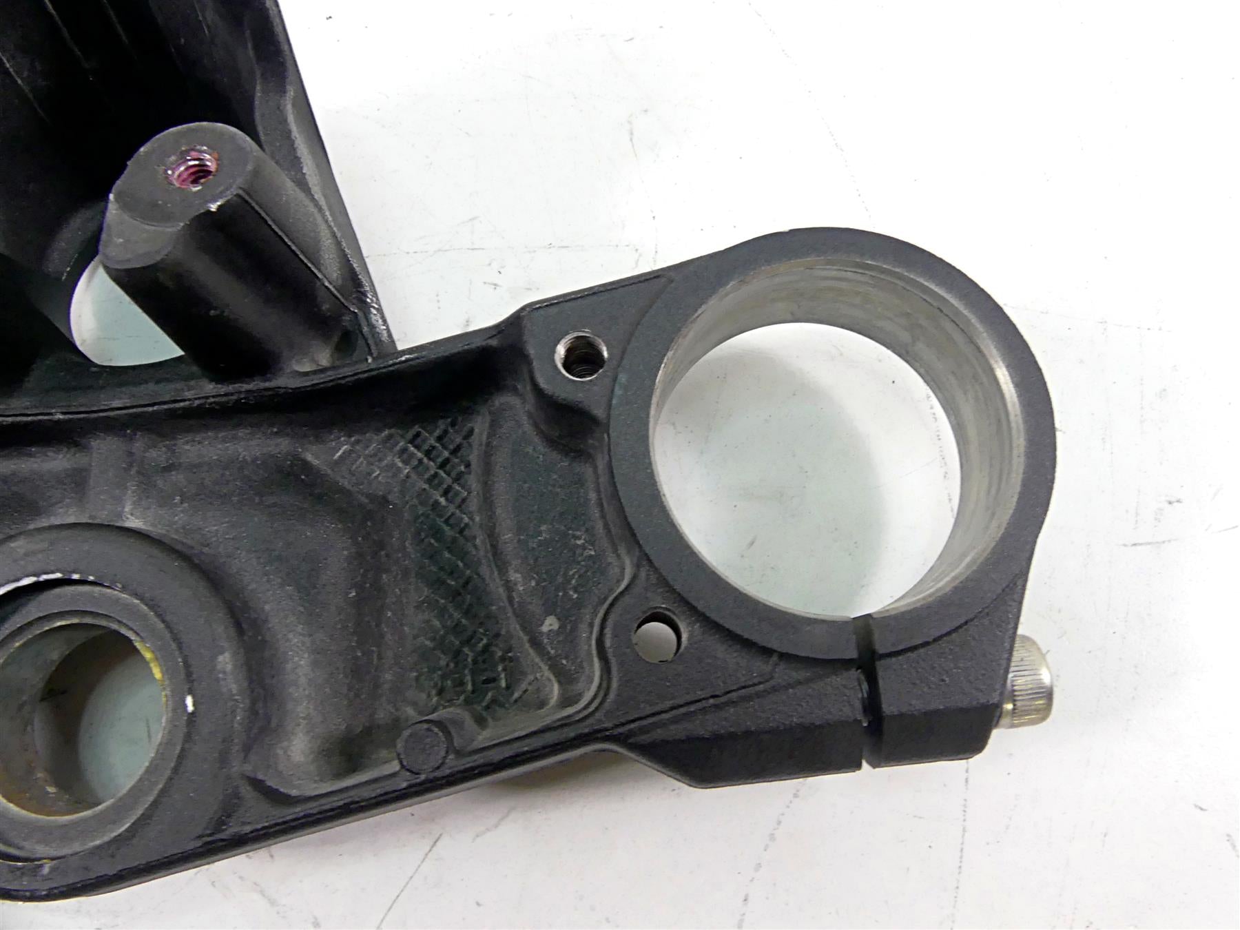 2017 Kawasaki ZX1400 ZX14R Ninja Upper Triple Tree Steering Clamp 44039-0113 {{ shop.shopifyCountryName }} - Mototech271