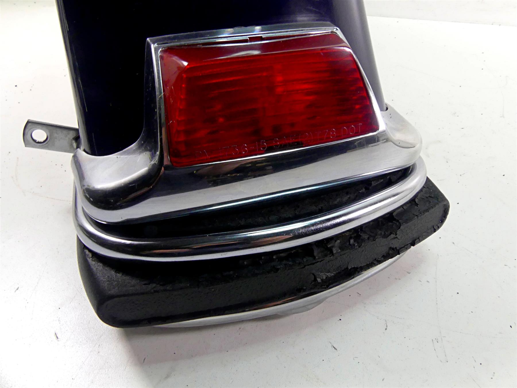 2004 Harley Touring FLHTCUI Electra Glide Rear Fender & Bumper 59579-01B {{ shop.shopifyCountryName }} - Mototech271