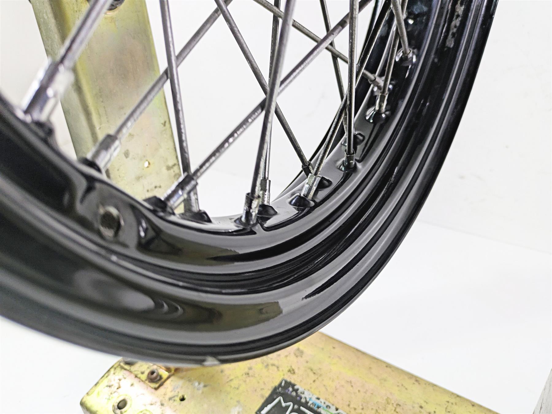 2009 Harley Touring FLHX Street Glide 16x3 Front Wheel Rim - Runout 44609-09 {{ shop.shopifyCountryName }} - Mototech271