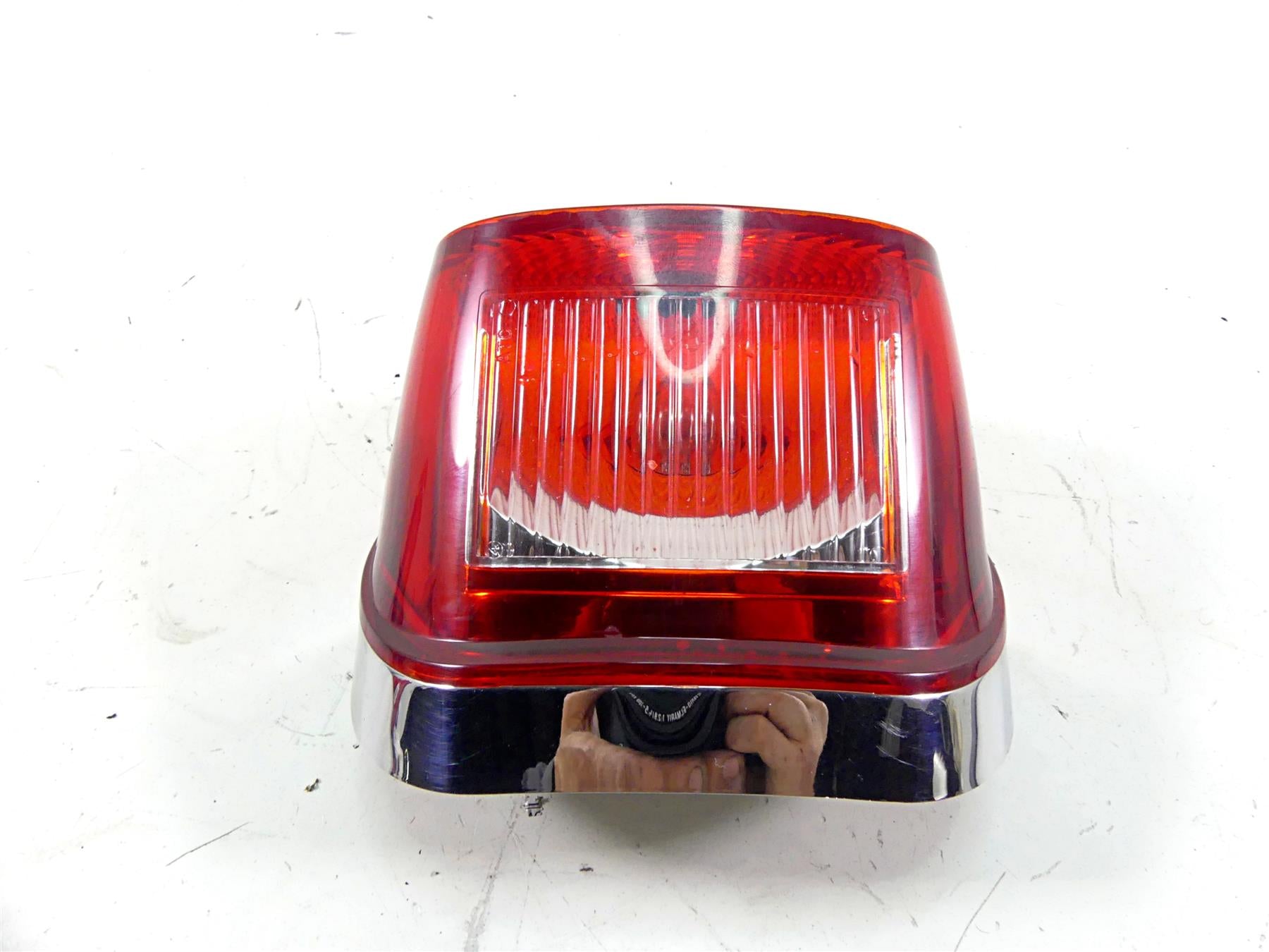 2002 Harley FLSTCI Softail Heritage Complete Taillight Tail Light Lens 68140-04 {{ shop.shopifyCountryName }} - Mototech271