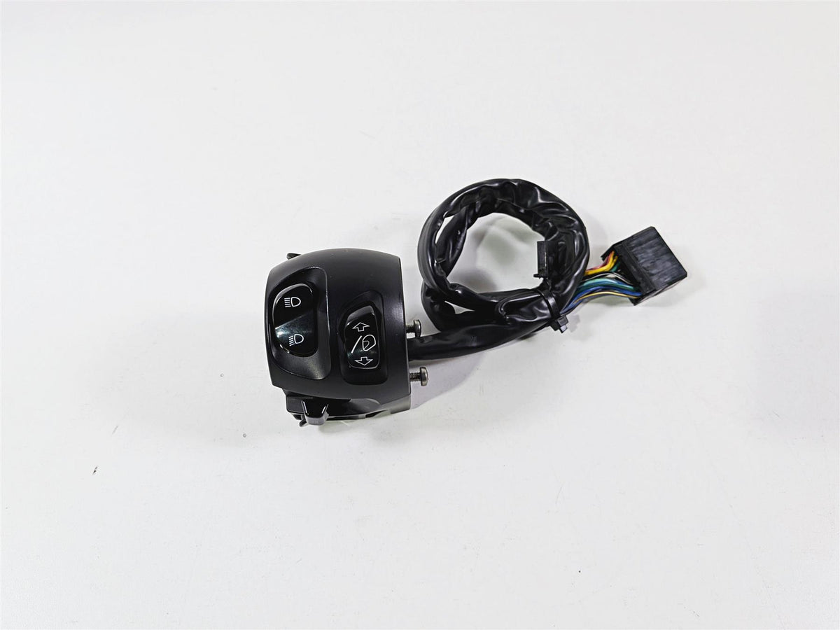 2013 Victory Vision Tour Left Hand Windshield Light Control Switch 4011993 {{ shop.shopifyCountryName }} - Mototech271