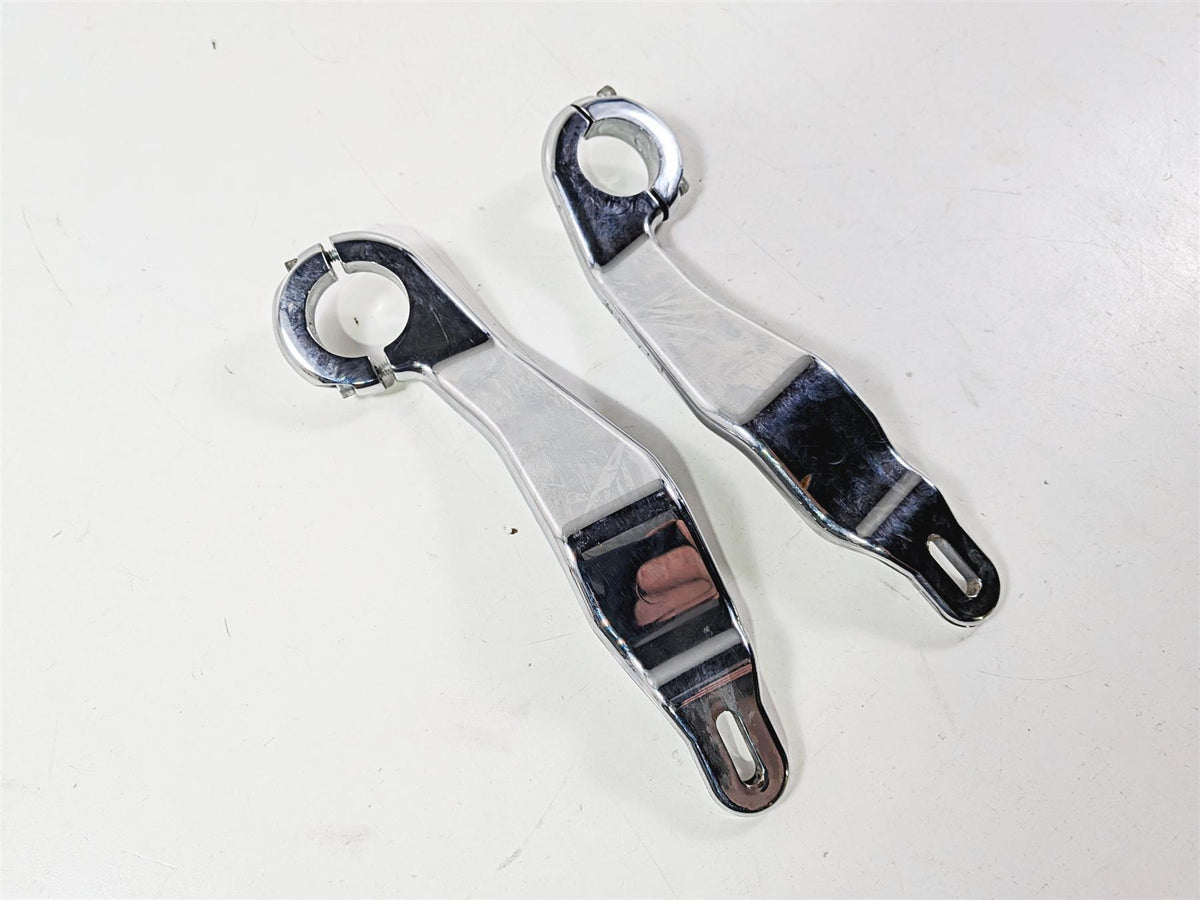 2015 Harley Touring FLTRUSE CVO Road Glide Chrome Front Fairing Mount 47200261-Mototech271