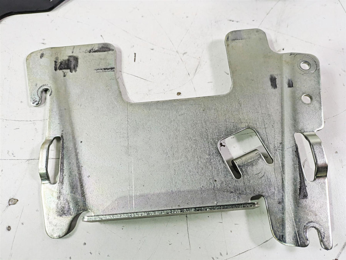 2012 Harley VRSCF Muscle V Rod Electrical Battery Holder Stay Set 70393-07 {{ shop.shopifyCountryName }} - Mototech271