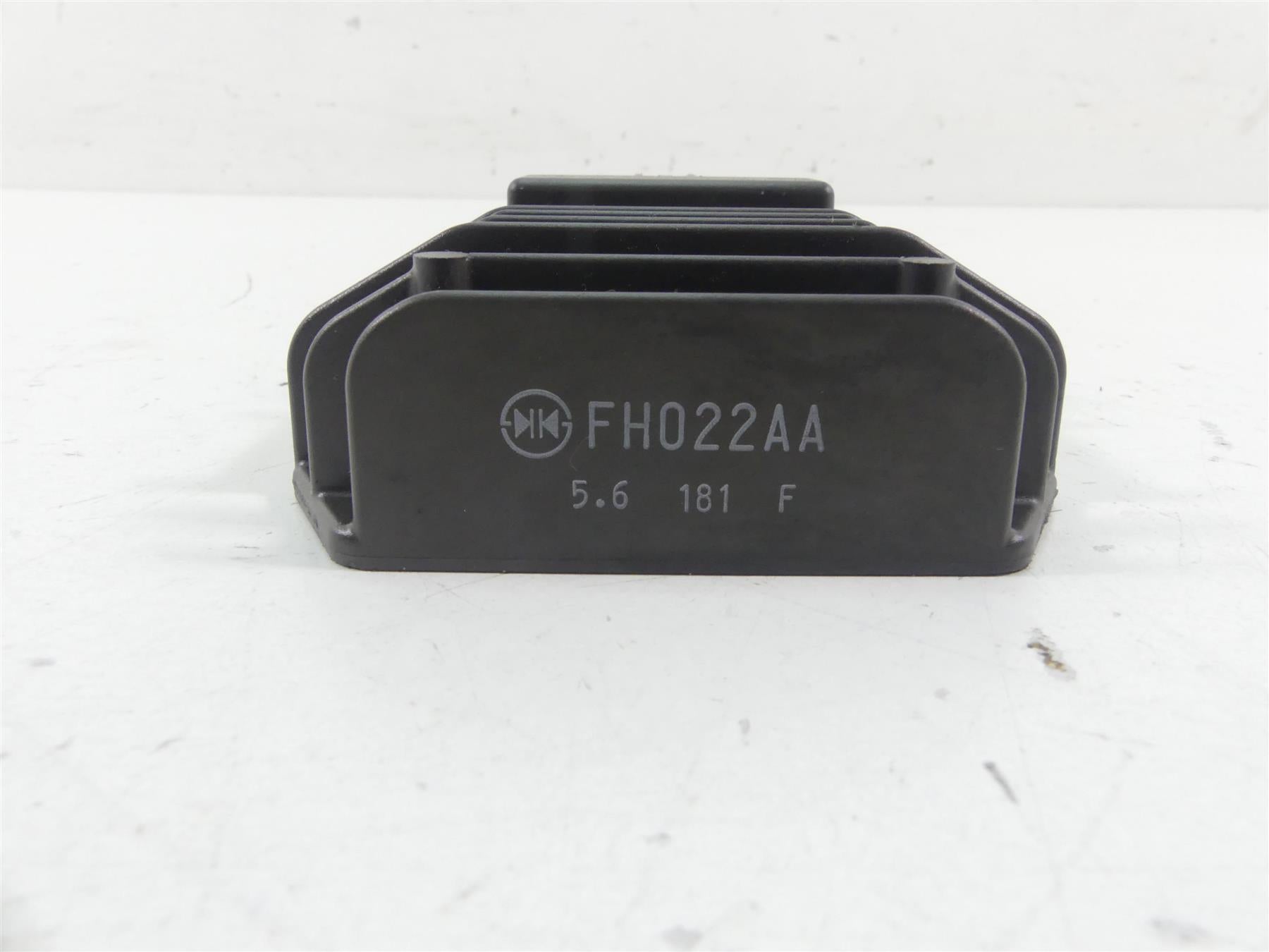 2016 KTM 1290 Superduke R Rectifier Voltage Regulator 60311034000 FH022AA {{ shop.shopifyCountryName }} - Mototech271