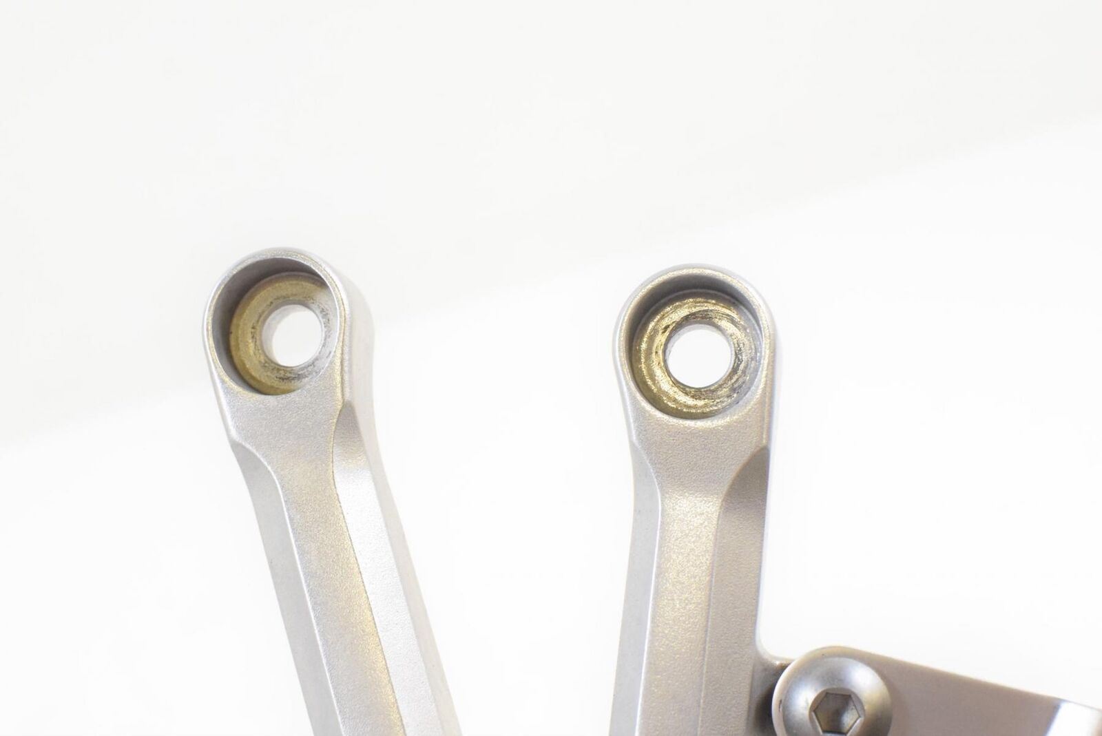 2004 Honda CBR1000RR CBR1000 RR Left Rider Footpeg Foot Peg Rest 50700-MEL-000 {{ shop.shopifyCountryName }} - Mototech271