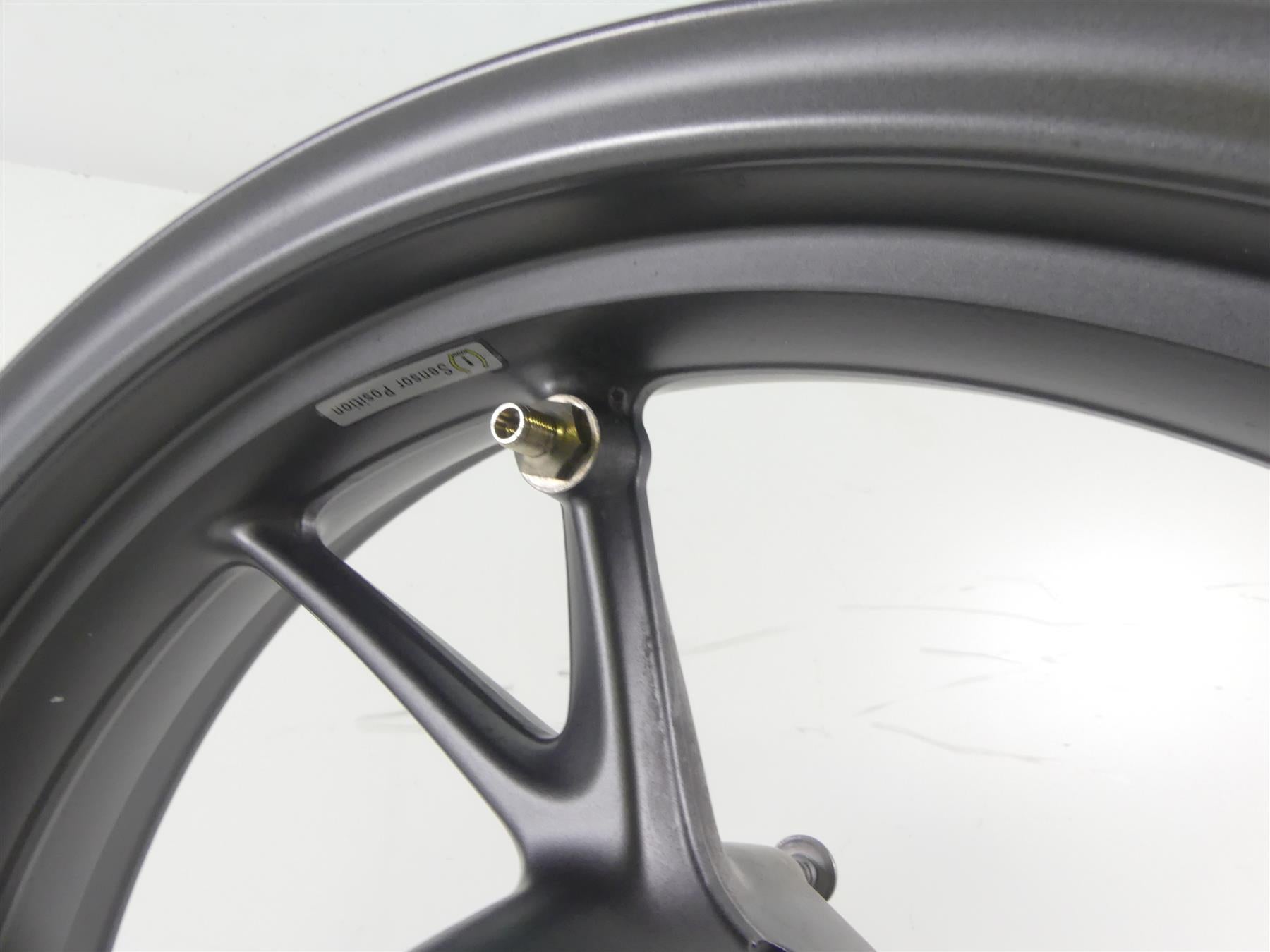 2016 BMW R1200RS K54 Front 3.5x17 Wheel Rim -Dented 36318556328 {{ shop.shopifyCountryName }} - Mototech271