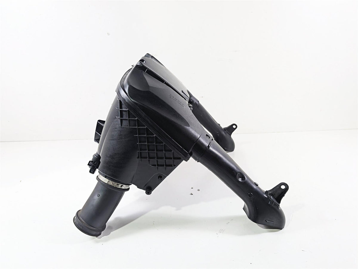 2016 BMW R1200RT RT RTW K52 Air Box Cleaner Breather Inlet Tube Duct 13717726792 {{ shop.shopifyCountryName }} - Mototech271