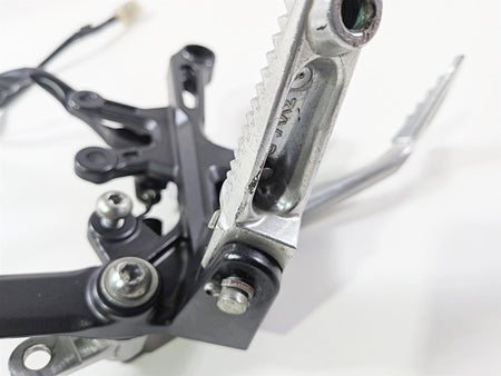 2023 Yamaha MT10 MTN1000 Right Front Footpeg & Brake Pedal B67-27443-10-00 {{ shop.shopifyCountryName }} - Mototech271