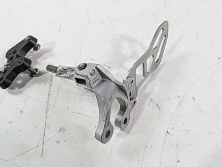 2016 Suzuki GSXR1000 Left Front Rider Driver Foot Peg & Mount 43521-47H20 {{ shop.shopifyCountryName }} - Mototech271