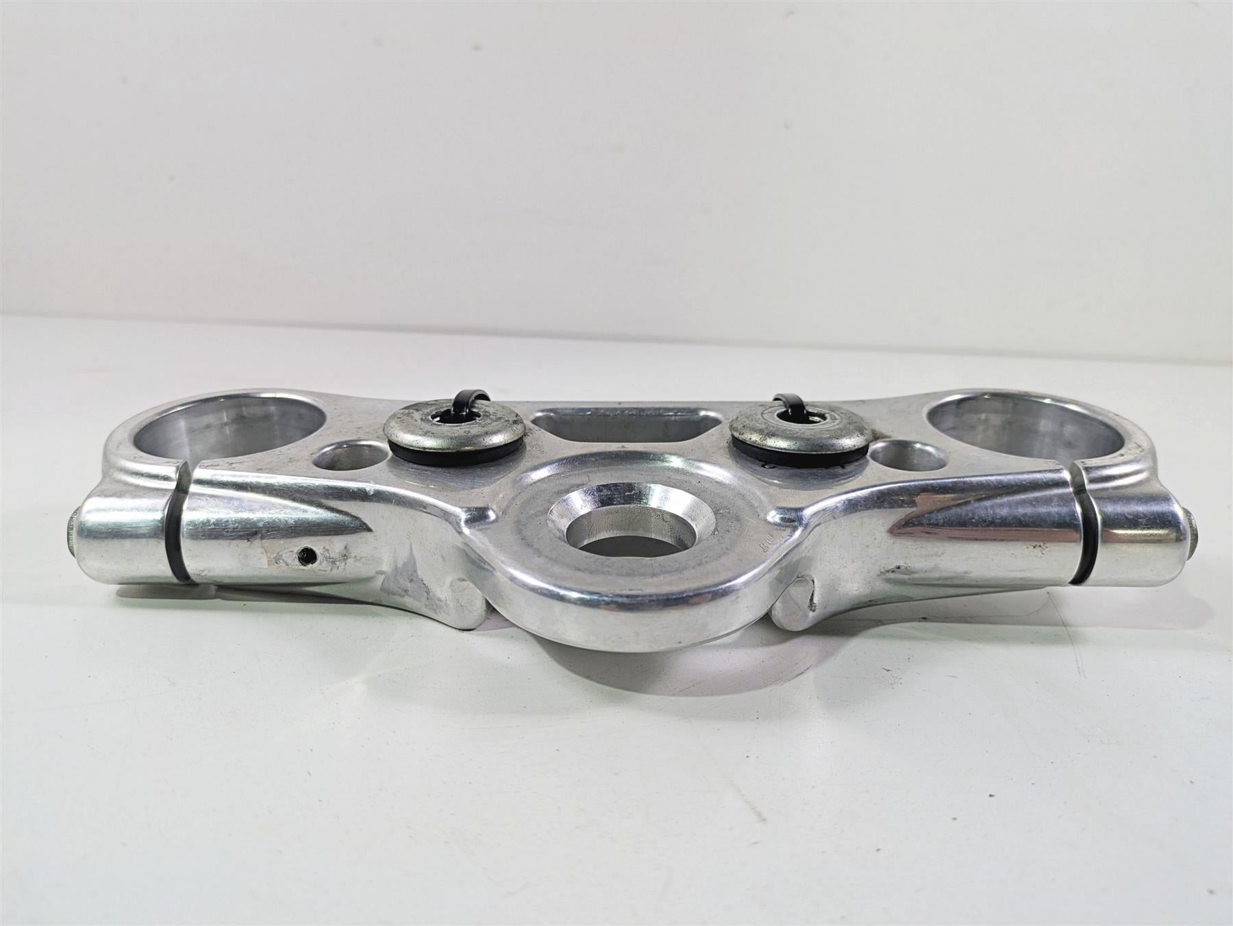 2009 Harley FXDC Dyna Super Glide Upper Triple Tree Steering Clamp 45538-08 {{ shop.shopifyCountryName }} - Mototech271