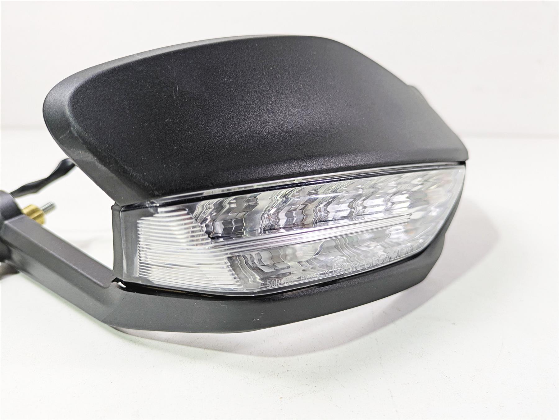 2022 Ducati Hypermotard 950 Right Hand Guard Blinker Turn Signal Set 53010343A {{ shop.shopifyCountryName }} - Mototech271