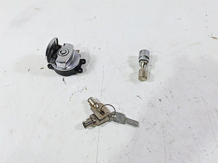 2003 Harley Softail FXSTDI Deuce 100th Ignition Switch Key Lock Set 71450-04 {{ shop.shopifyCountryName }} - Mototech271