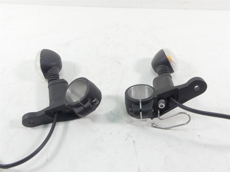 2019 Moto Guzzi V7 III Stone 750 Front Blinker Turn Signal Set 2D000261 2D000262 {{ shop.shopifyCountryName }} - Mototech271