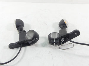 2019 Moto Guzzi V7 III Stone 750 Front Blinker Turn Signal Set 2D000261 2D000262