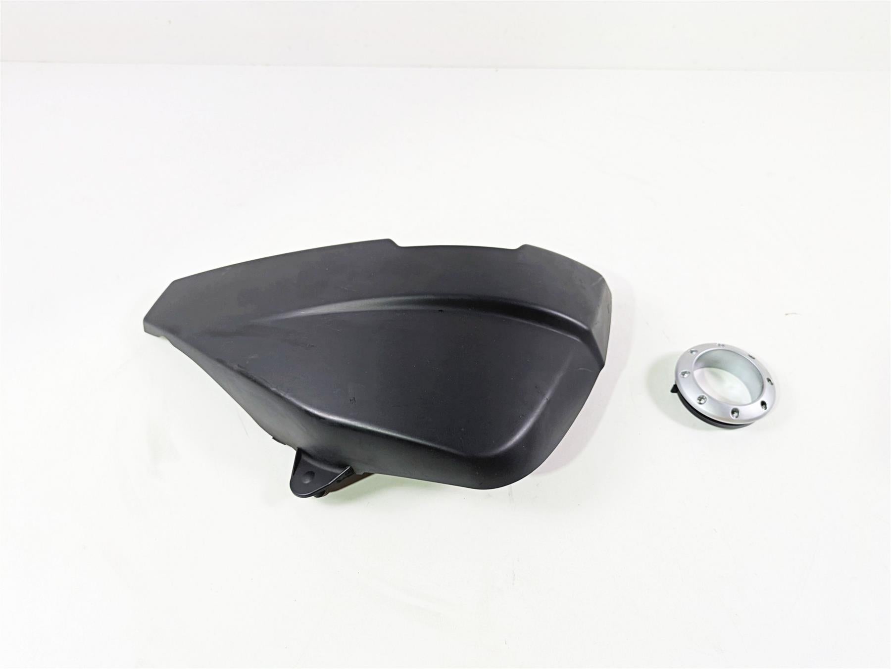 2009 Harley XR1200 Sportster Oil Tank Reservoir Cover Fairing Set 66269-08 {{ shop.shopifyCountryName }} - Mototech271