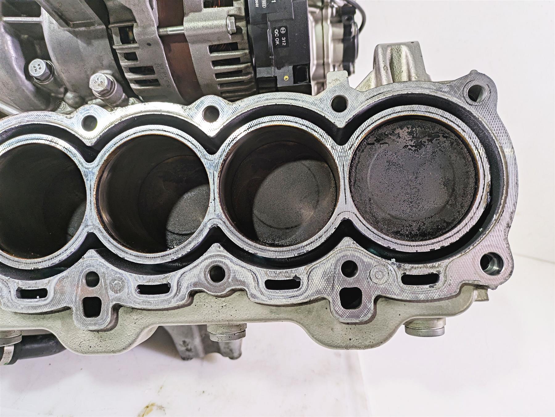 2014 BMW K1600 GTL K48 Lower Engine Bottom End Crankcase 20k 11008564612 {{ shop.shopifyCountryName }} - Mototech271