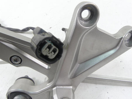 2015 Honda CBR1000 RR SC59 Left Right Front Footpeg Foot Peg 50700-MGP-D60 {{ shop.shopifyCountryName }} - Mototech271