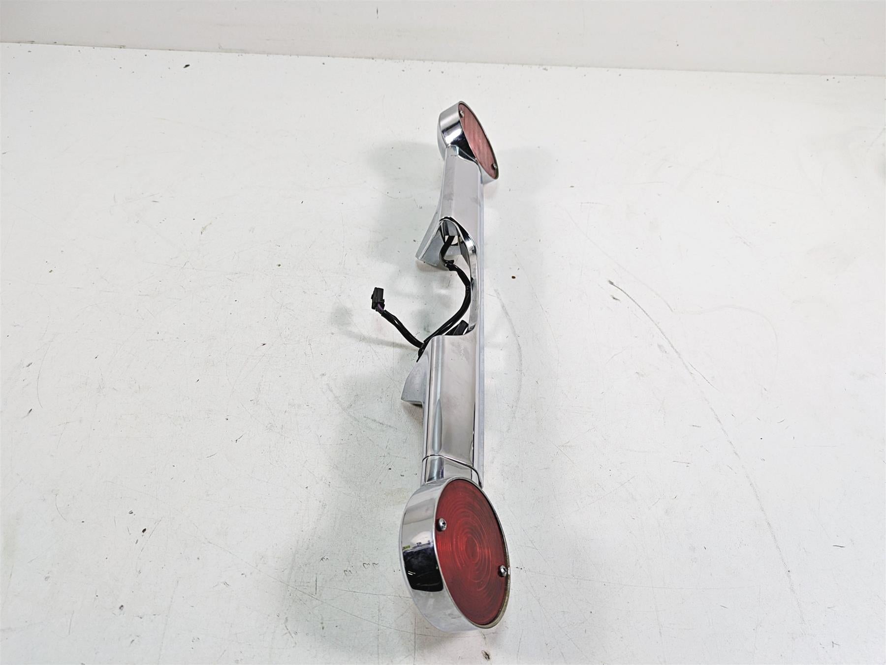 1999 Harley Touring FLHTC Electra Glide Rear Blinker Turn Signal Bar 68510-74C {{ shop.shopifyCountryName }} - Mototech271