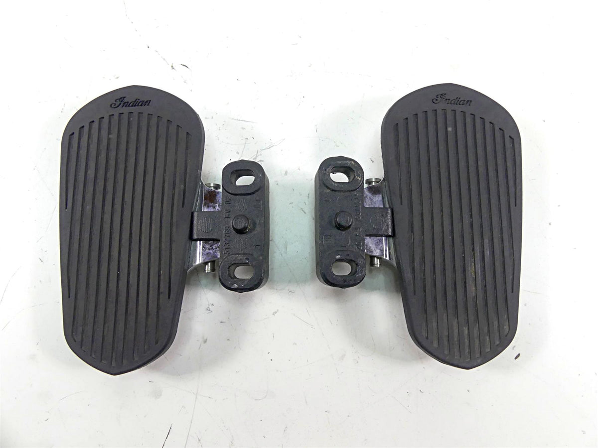 2019 Indian Chieftain Classic Rear Passenger Floor Board Floorboard Set 5137789 {{ shop.shopifyCountryName }} - Mototech271