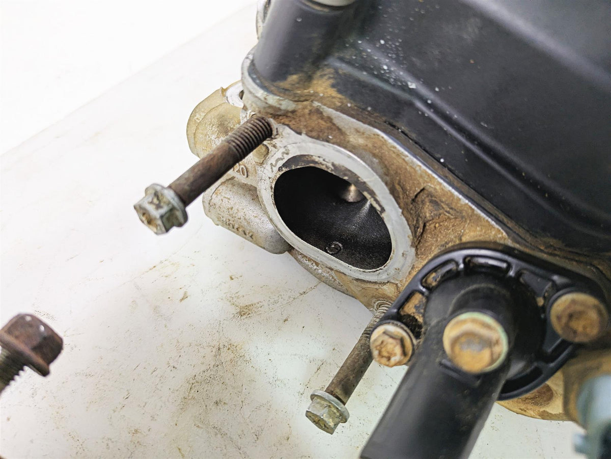 2011 Can-Am Outlander 650 4X4 XT Cylinderhead Cylinder Head Set 420623941 {{ shop.shopifyCountryName }} - Mototech271