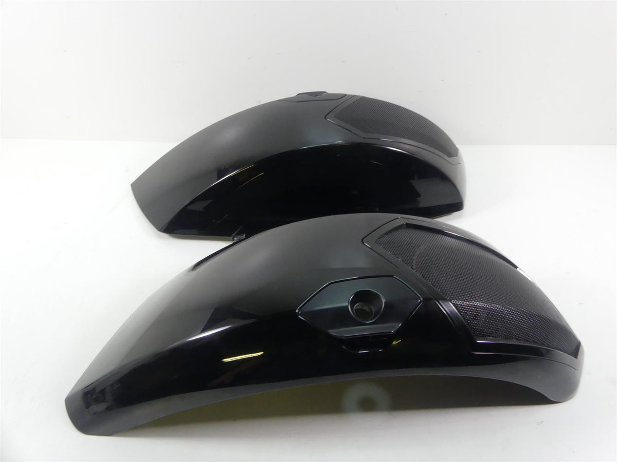 2015 Victory Cross Country 8 Ball L+R Saddle Bag Lid & DS18 Speaker 5438482 {{ shop.shopifyCountryName }} - Mototech271
