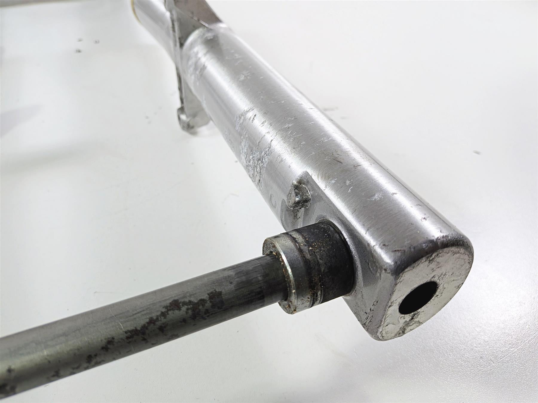2002 Yamaha XVS650 V-Star Classic Front Fork Triple Tree Riser 5BN-23102-12 {{ shop.shopifyCountryName }} - Mototech271