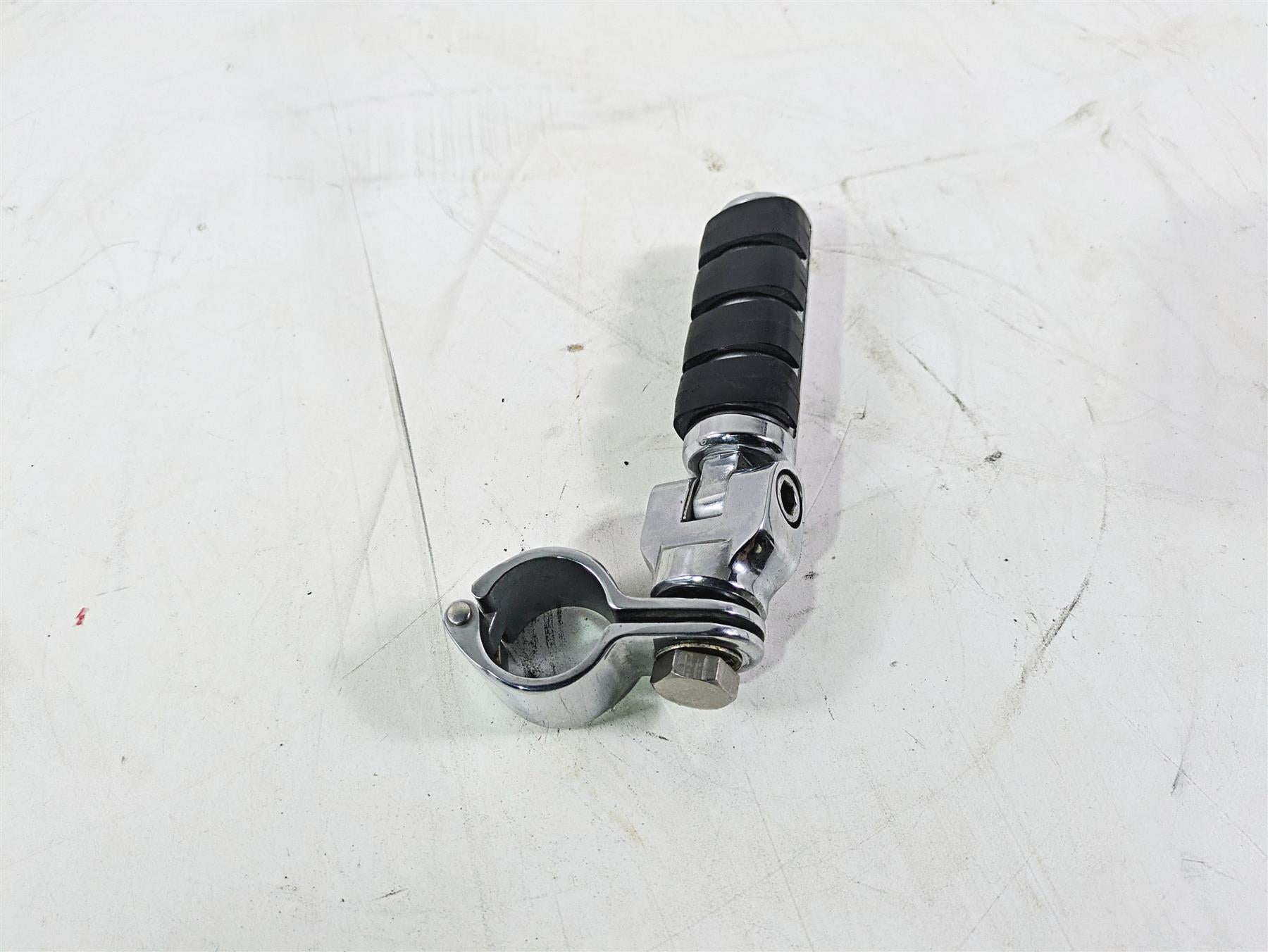 1996 Harley Touring FLHTCUI Electra Glide Highway Foot Peg + Mount {{ shop.shopifyCountryName }} - Mototech271