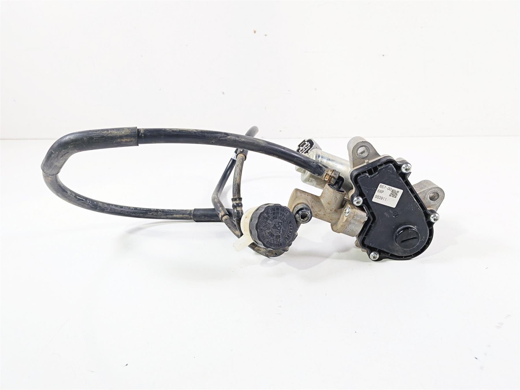 2017 Yamaha YXZ1000R EPS SS Clutch Master Cylinder - Tested B57-82460-00-00 {{ shop.shopifyCountryName }} - Mototech271