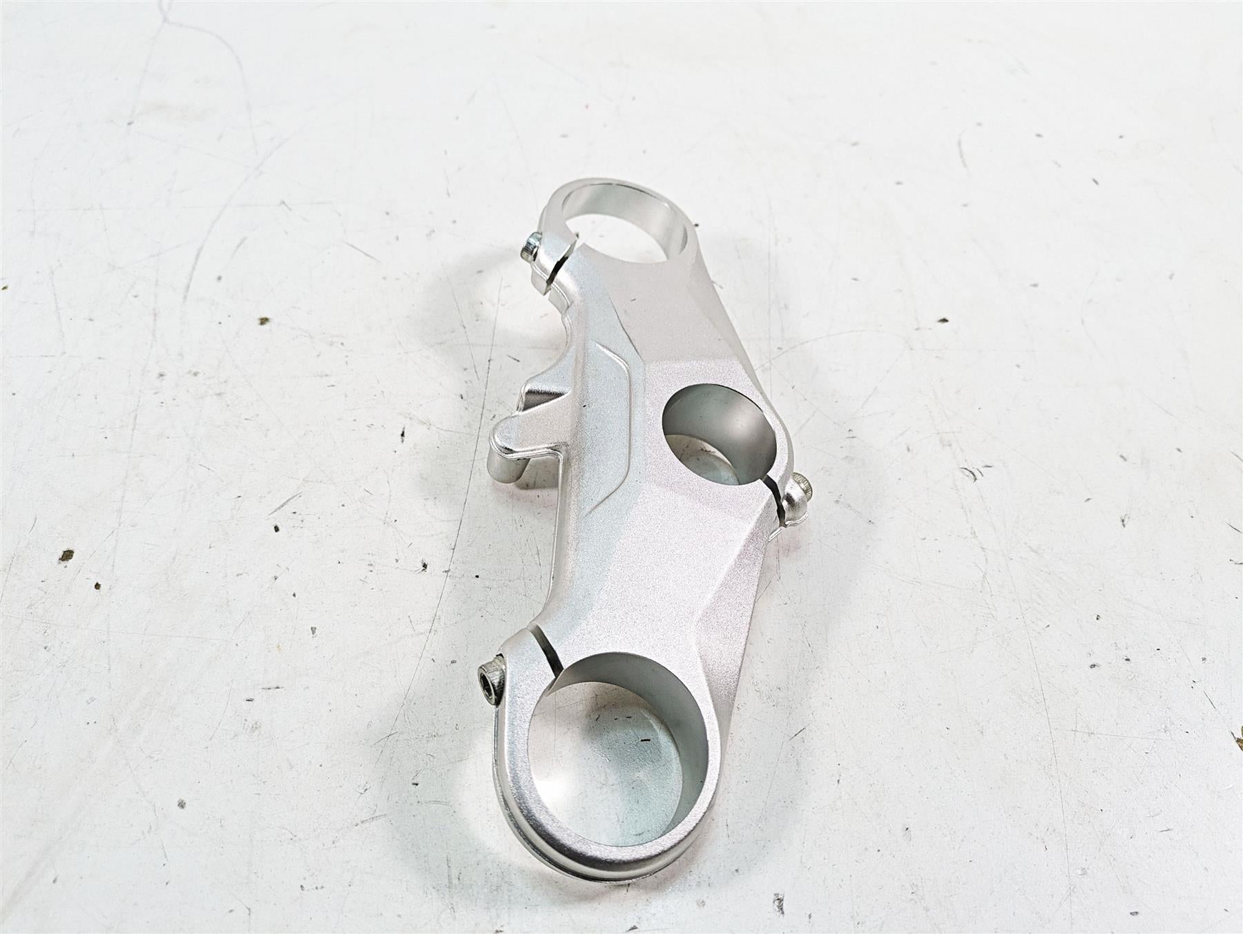 2013 MV Agusta F3 675 ERA Upper Triple Tree Steering Clamp 8000B5703 {{ shop.shopifyCountryName }} - Mototech271