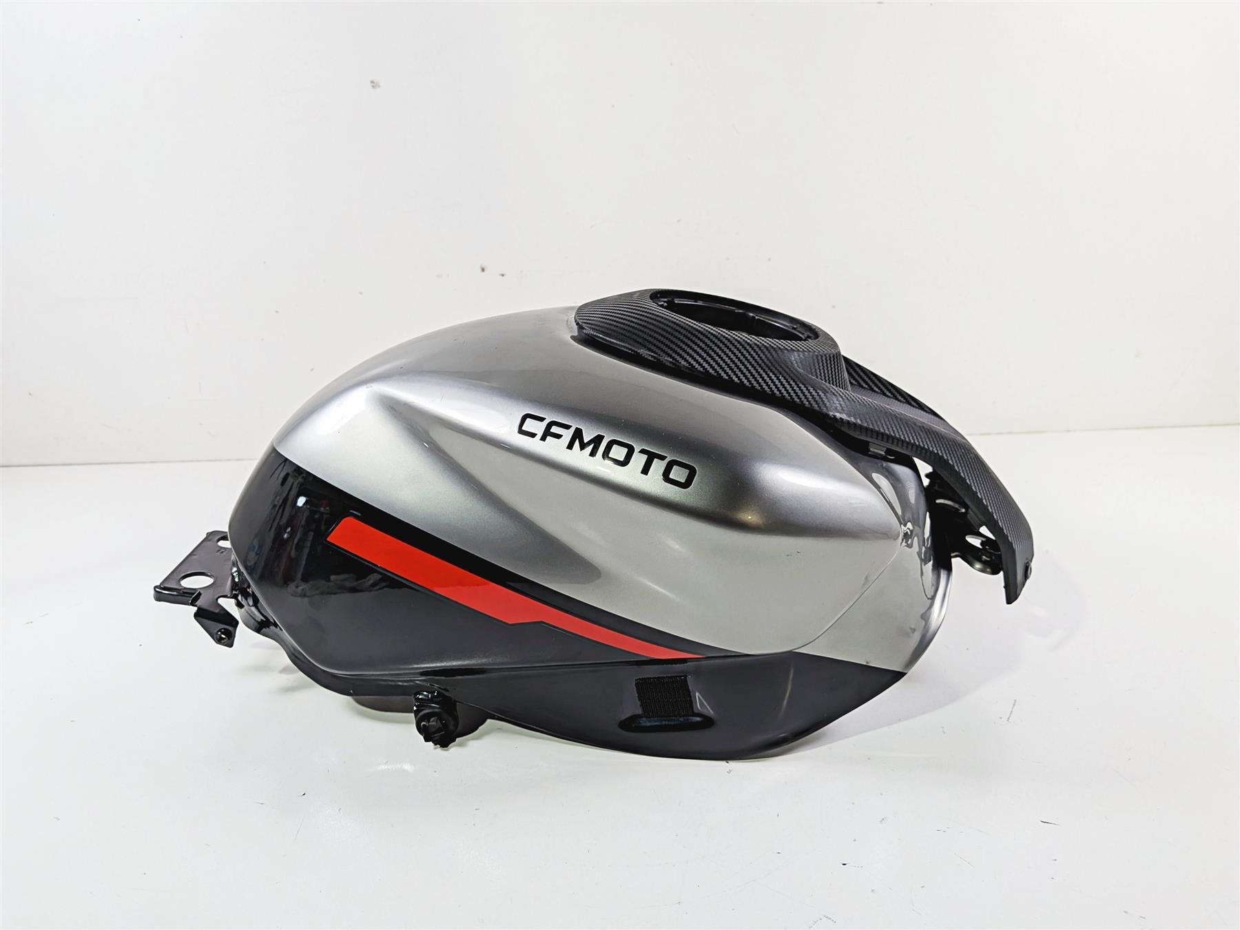 2025 CFMoto 450 SS Fuel Gas Tank + Upper Cover - Dent 6AQV-122000-1301-11 {{ shop.shopifyCountryName }} - Mototech271