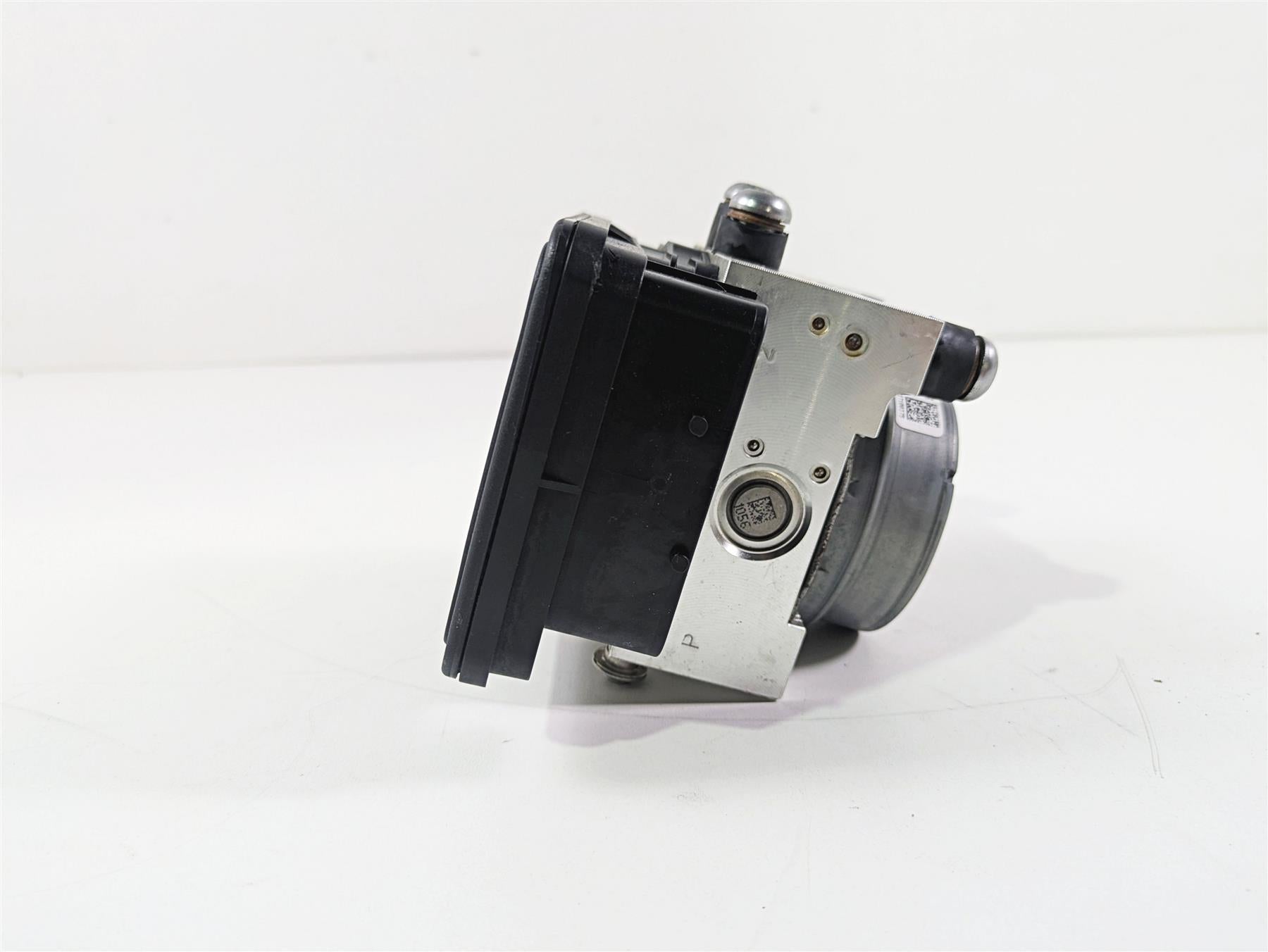 2016 BMW R1200RT K52 Abs Brake Pump Pressure Module 34519444398 {{ shop.shopifyCountryName }} - Mototech271