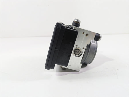 2016 BMW R1200RT K52 Abs Brake Pump Pressure Module 34519444398 {{ shop.shopifyCountryName }} - Mototech271